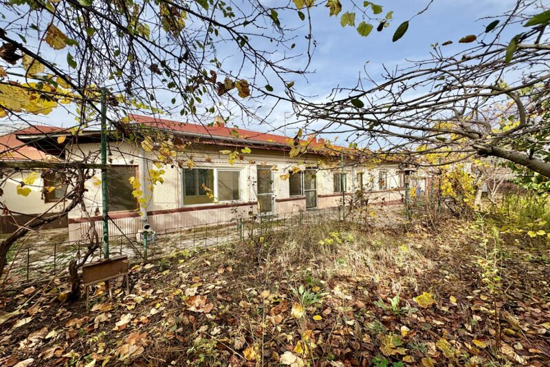 Chitila -T. Vladimirescu, casa individuala 4 camere, lot 530 mp.