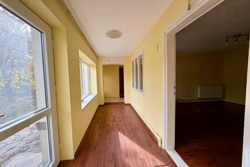 Chitila -T. Vladimirescu, casa individuala 4 camere, lot 530 mp.