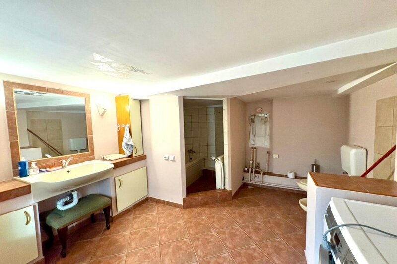 Chitila -T. Vladimirescu, casa individuala 4 camere, lot 530 mp.