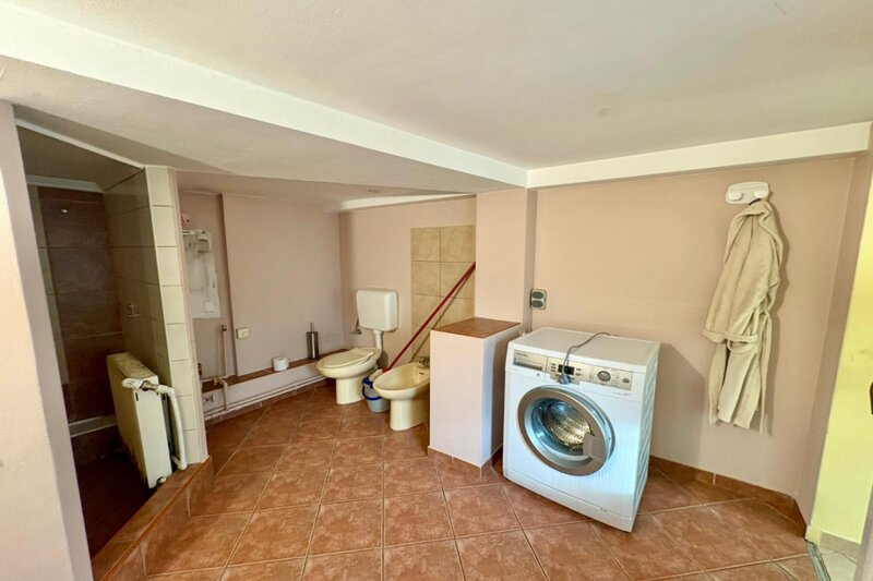 Chitila -T. Vladimirescu, casa individuala 4 camere, lot 530 mp.